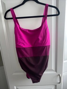 Athleta Coastline One Piece Swimsuit Multi Colored Women's MT Medium Tall